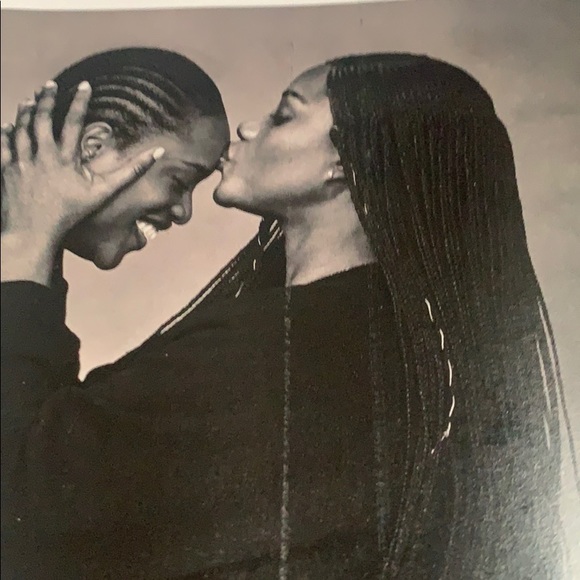 Meet your Posher, Esvyn - Picture 1 of 1